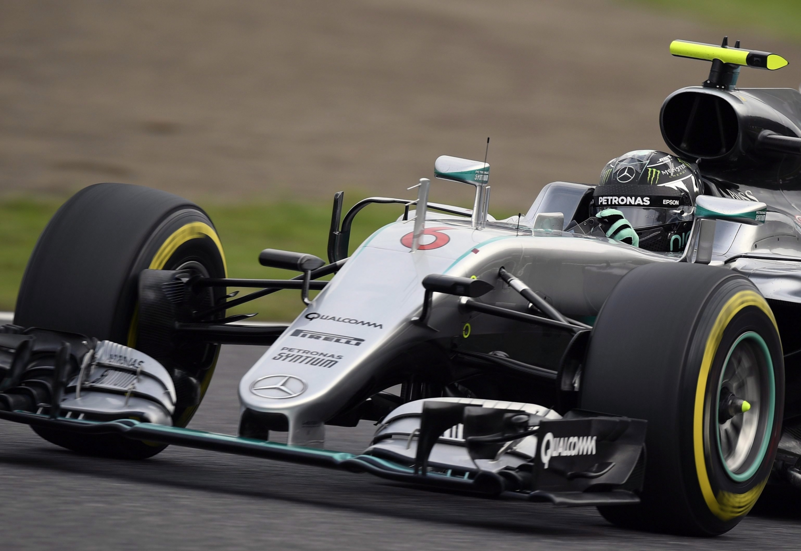 Rosberg nyert, világbajnok a Mercedes