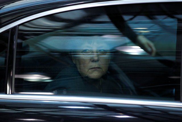 Angela Merkel: riasztó a sajtószabadság korlátozása Törökországban