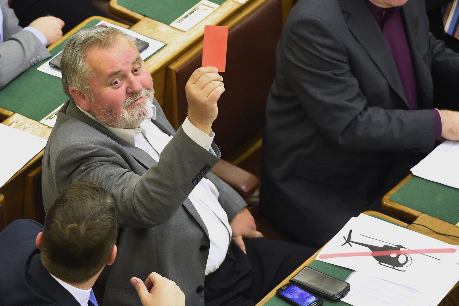 IKSZ: az ellenzék elárulta a fiatalokat és a jövőnket