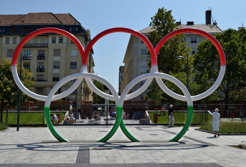 Felavatták a paralimpiai bajnokok falát