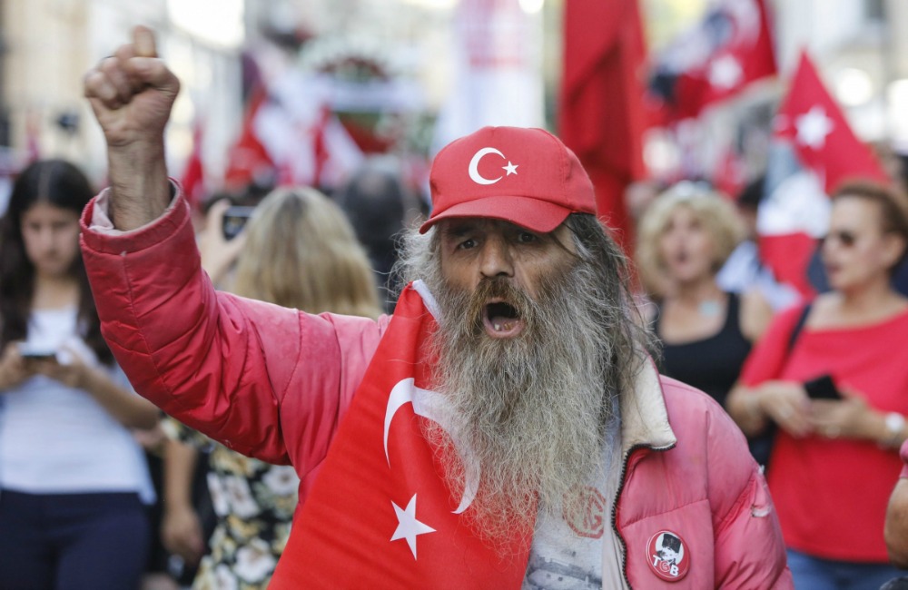 A törökországi politikai üldözöttek menedéket kaphatnak Németországban