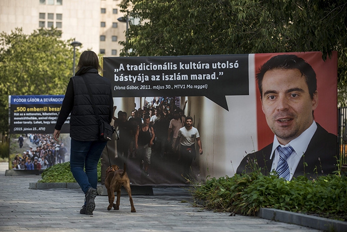 Vona: most mindenkinek színt kell vallania