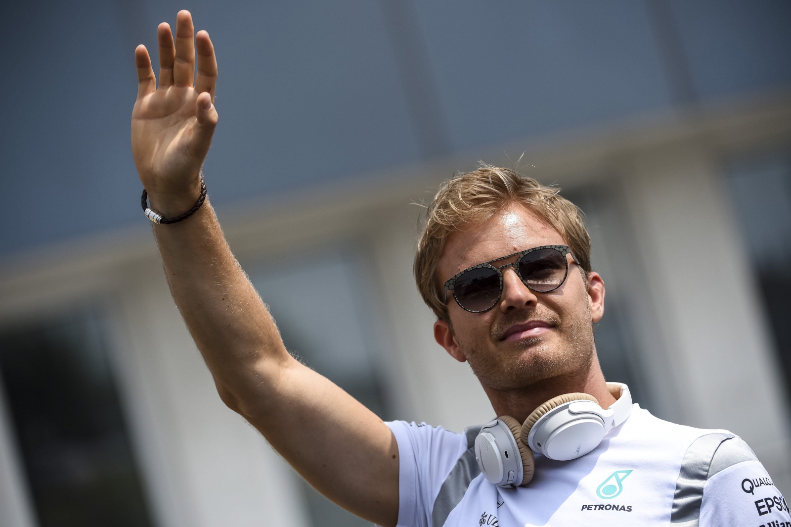Váratlan fordulat: elköszön Nico Rosberg
