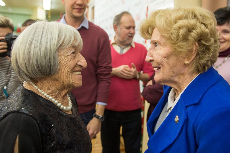 Könyv jelent meg az 1956-ban olimpiai bajnok női tornászokról