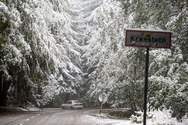 40 centiméteres a hóvastagság a Kékesen
