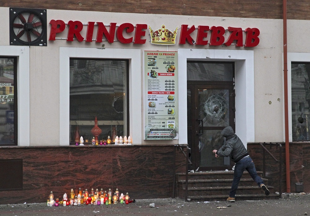 Vádat emeltek a lengyelországi Elkben letartóztatott tunéziai állampolgár ellen