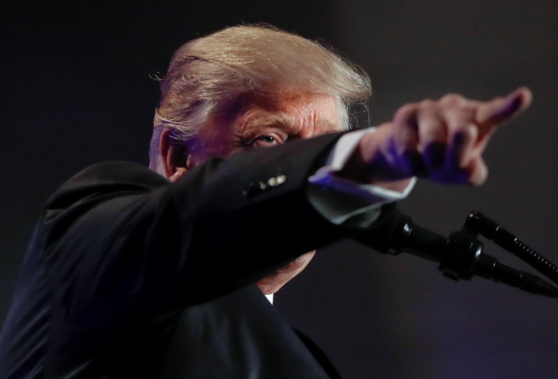 Trump felfüggesztette a szíriai menekültek befogadását