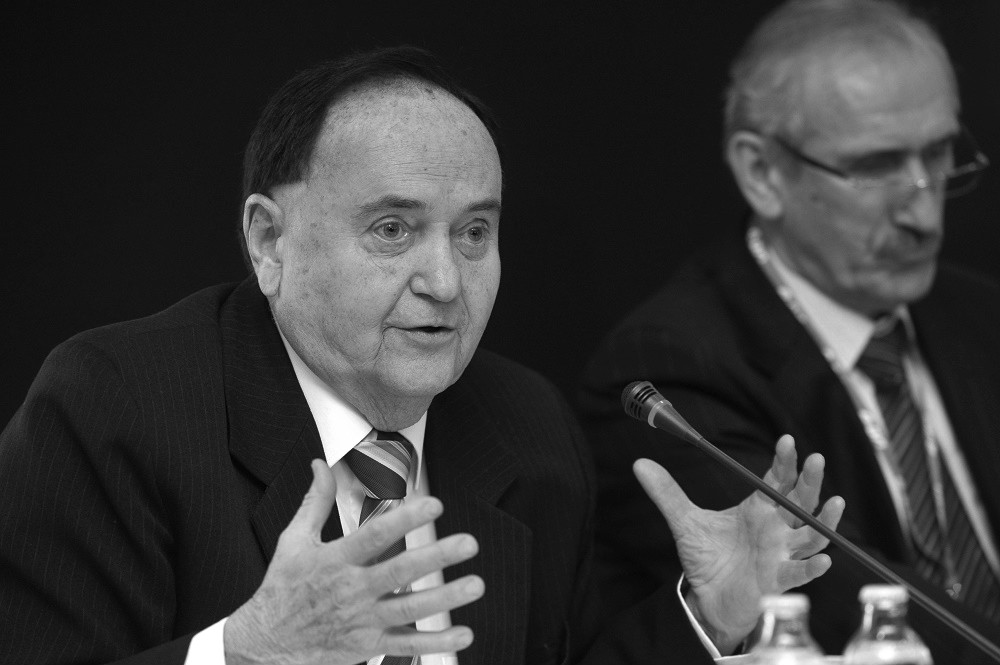 Február 14-én temetik Torgyán Józsefet