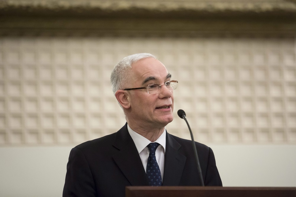 Magyarország a fiatalokkal együtt, a fiatalok által erősödik