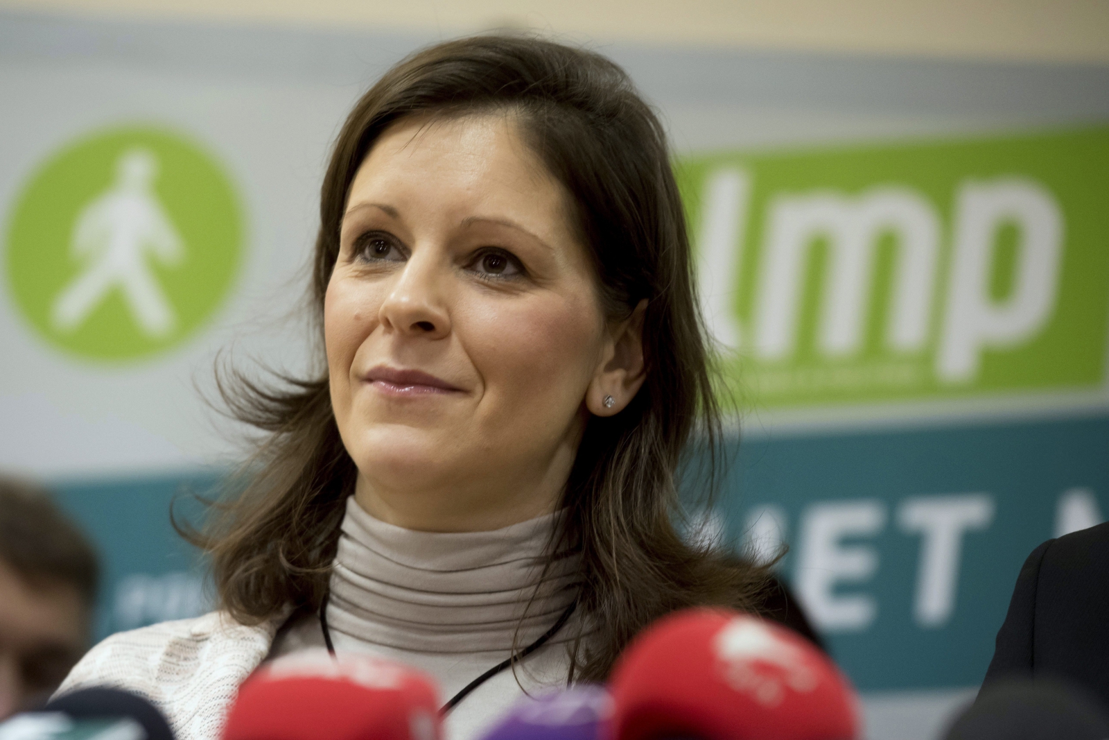 Az LMP feljelentést tesz az illegális moszkvai vízumkiadás miatt