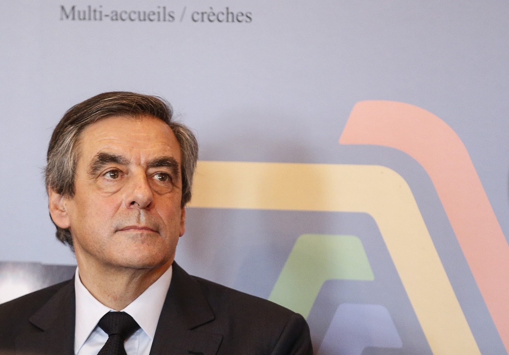 A párizsi ügyészség napokon belül eljárást indít Francois Fillon ellen