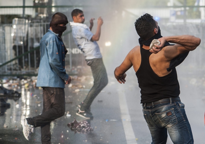 Jogerősen elmarasztalták a röszkei tömegzavargás vádlottjait