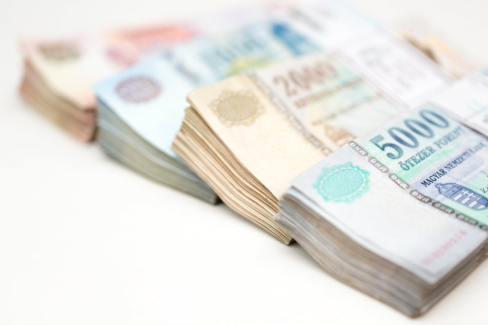 Hamarosan itt az új 2000 és 5000 forintos