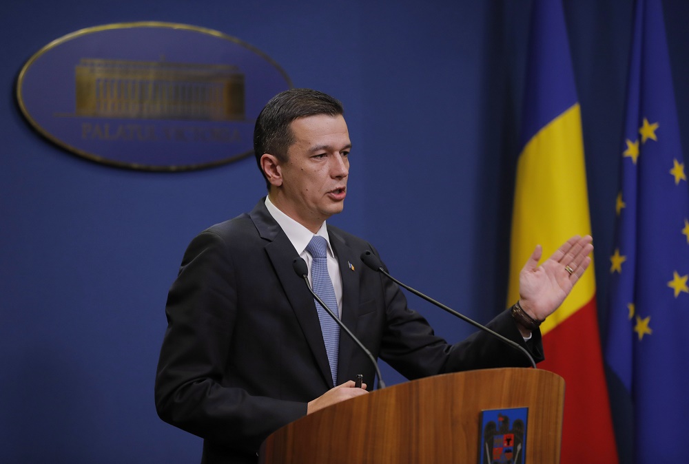 Hatályon kívül helyezte a román kormány korábbi vitatott rendeletét