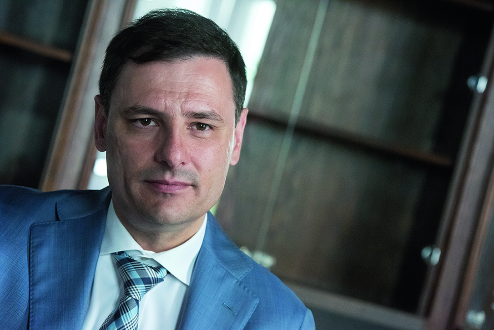 Tuzson Bence: ne vegzálják a határokon az uniós polgárokat!