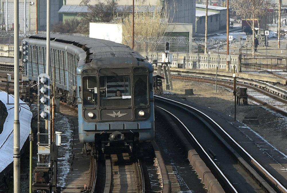 Tömegkatasztrófával riogat a DK