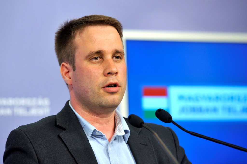 Az adócsökkentések segítik a legjobban a béremeléseket