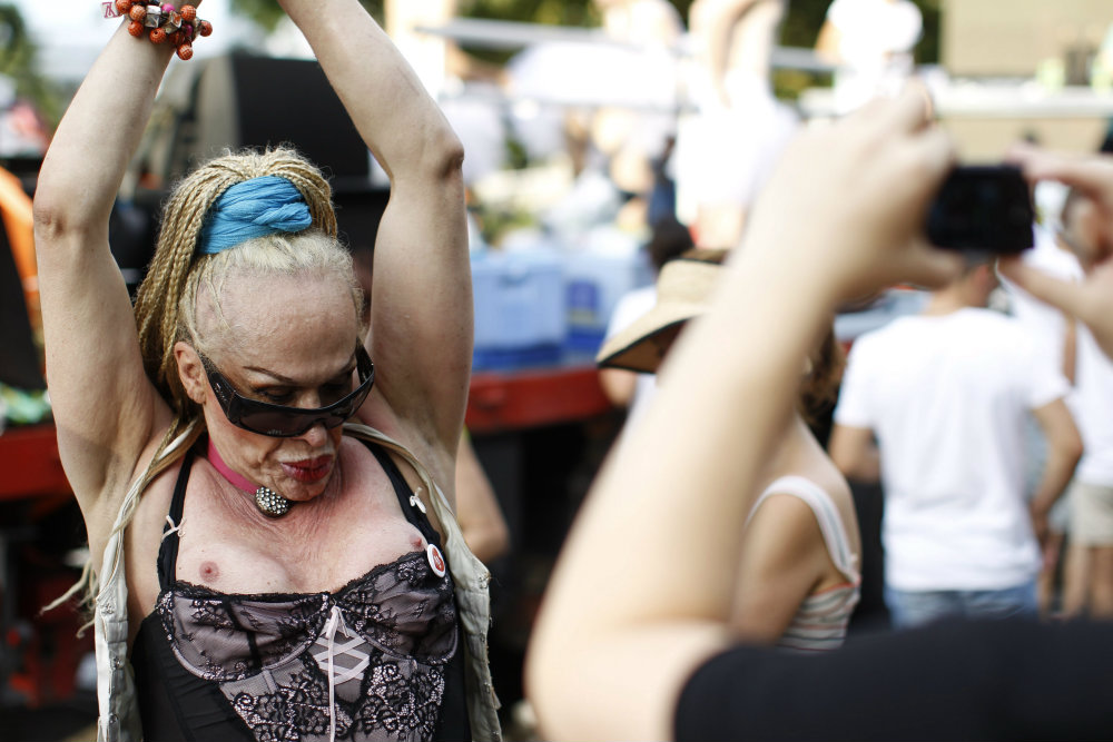 Teljes jogegyenlőséget kérnek az LMBTQ-közösségnek