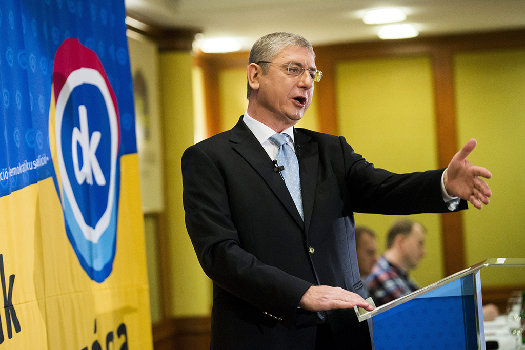 Gyurcsány Ferenc országjárásba kezd