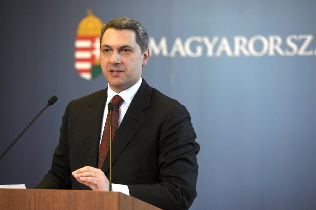 Lázár János: komoly nyomásgyakorlásra számít a kormány