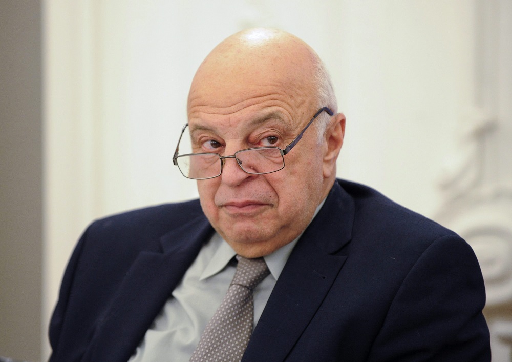 Magyarországnak és Európának Merkel győzelme az érdeke