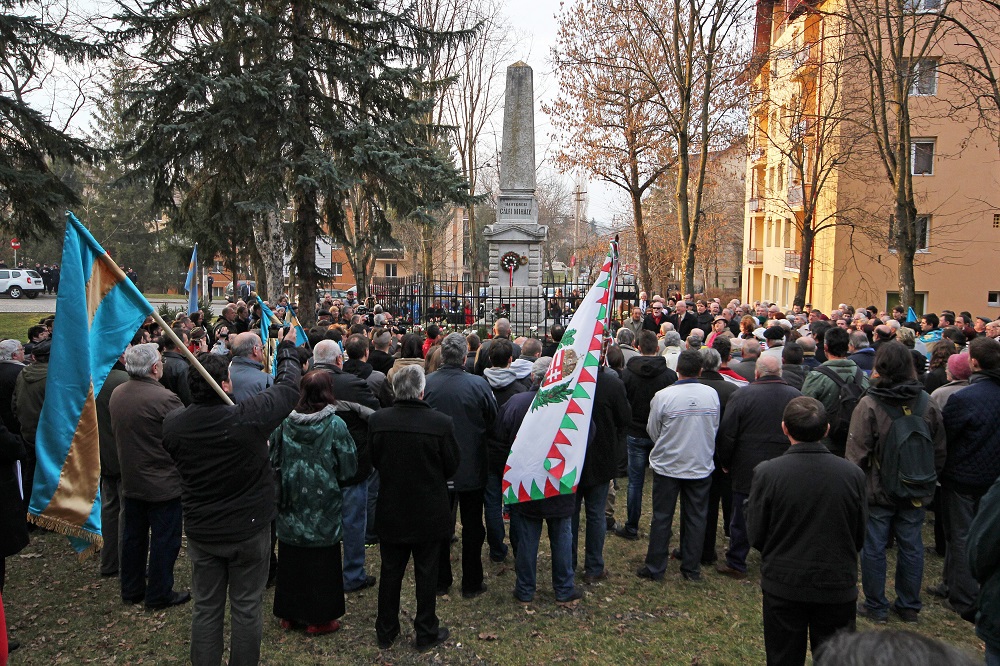 Csak tíz személy felvonulását engedélyezték