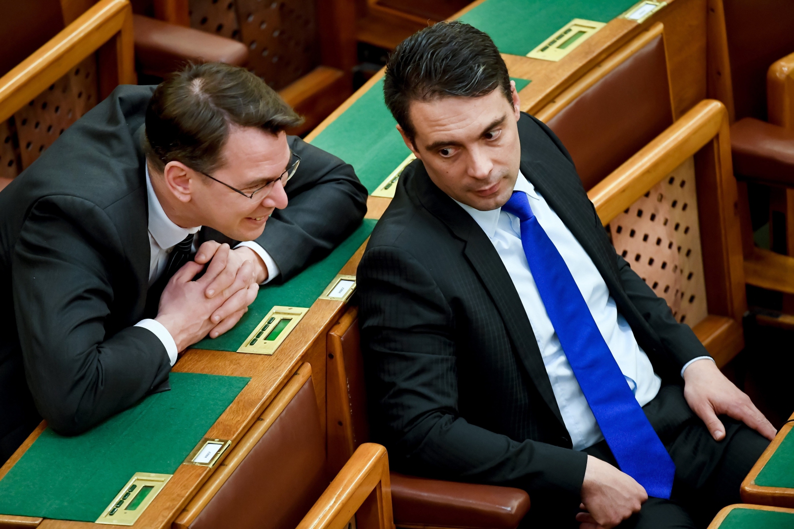 Bizonyítékok a Jobbik és Simicska együttműködésére