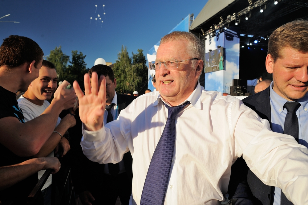 Kivégzéssel fenyegette meg a kormánypárti képviselőket Zsirinovszkij