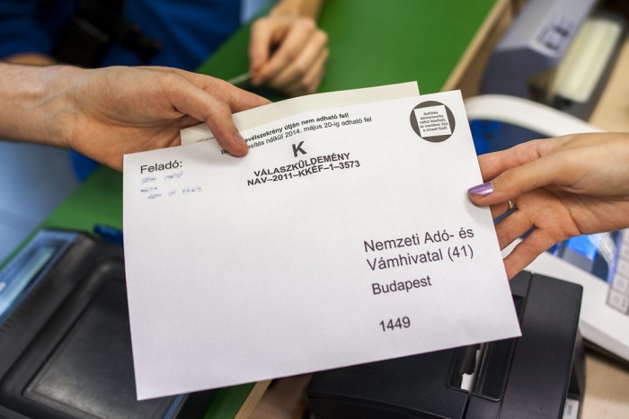 Tovább tartanak nyitva az adóbevallás miatt