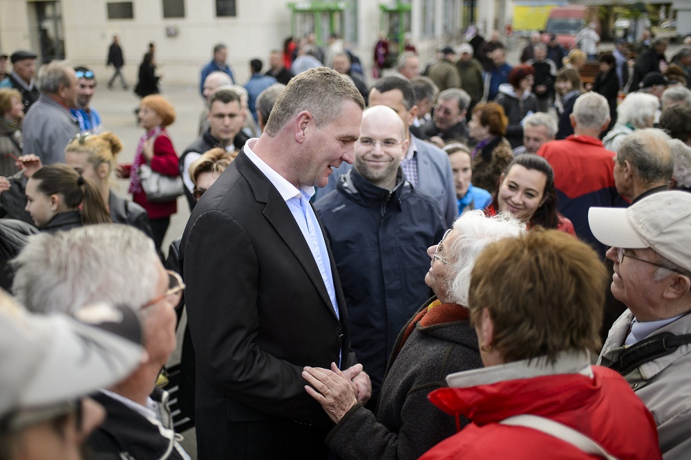 Botka László és a szocialista konzultáció