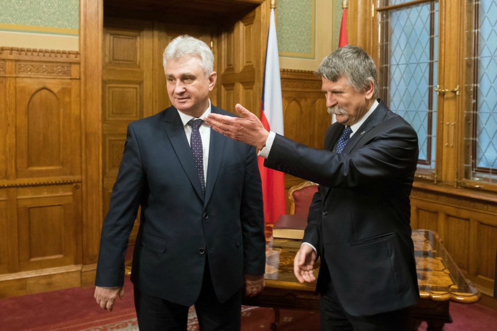 Kövér László a cseh parlamenti elnökkel tárgyalt