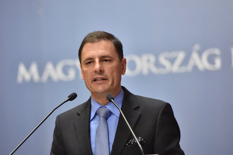 Tuzson Bence: az emberek támogatása nélkül nem lehet politikát sikerre vinni