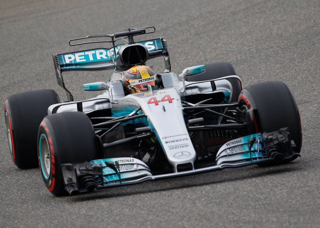 Hamilton nyert és visszavágott Vettelnek