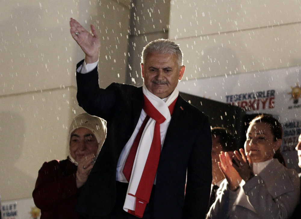 Erdogant meghívják a kormánypártba