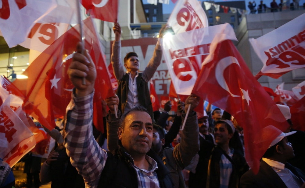 Németországban 440 ezer török szavazta meg az alkotmánymódosítást