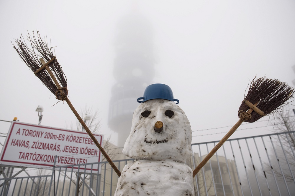 Kékestetőn tízcentis a hó