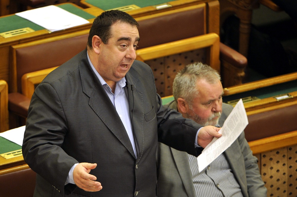 Az MSZP szerint a kormány bosszút akar állni az embereken