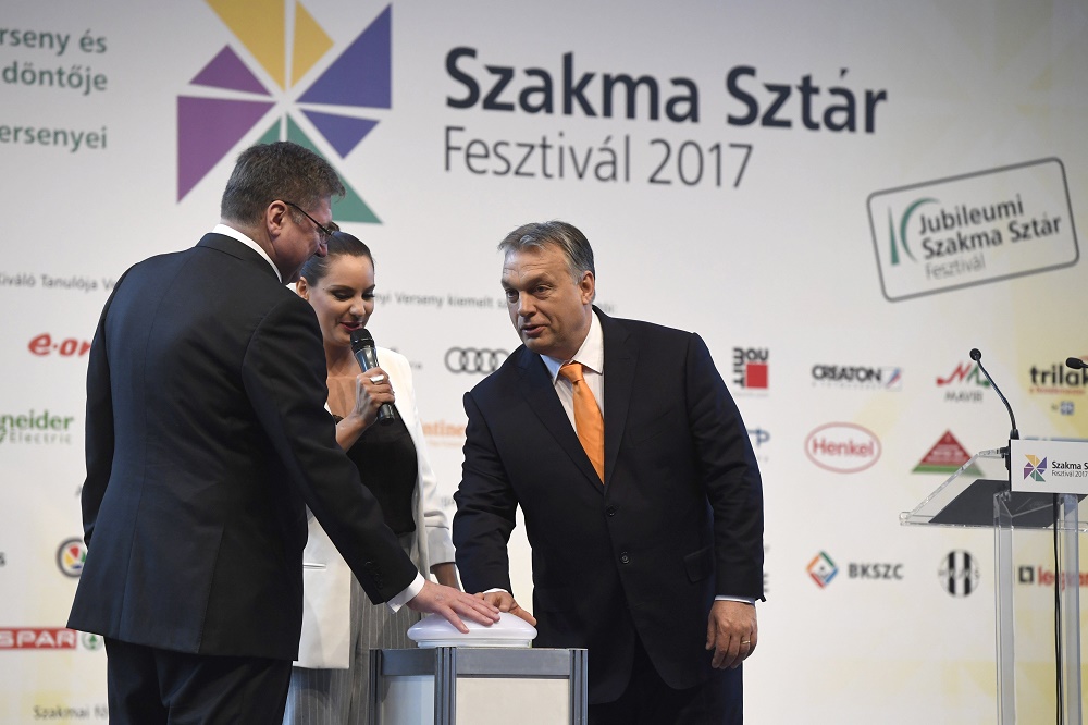 260 ezer munkavállaló digitális készségfejlesztése kezdődik