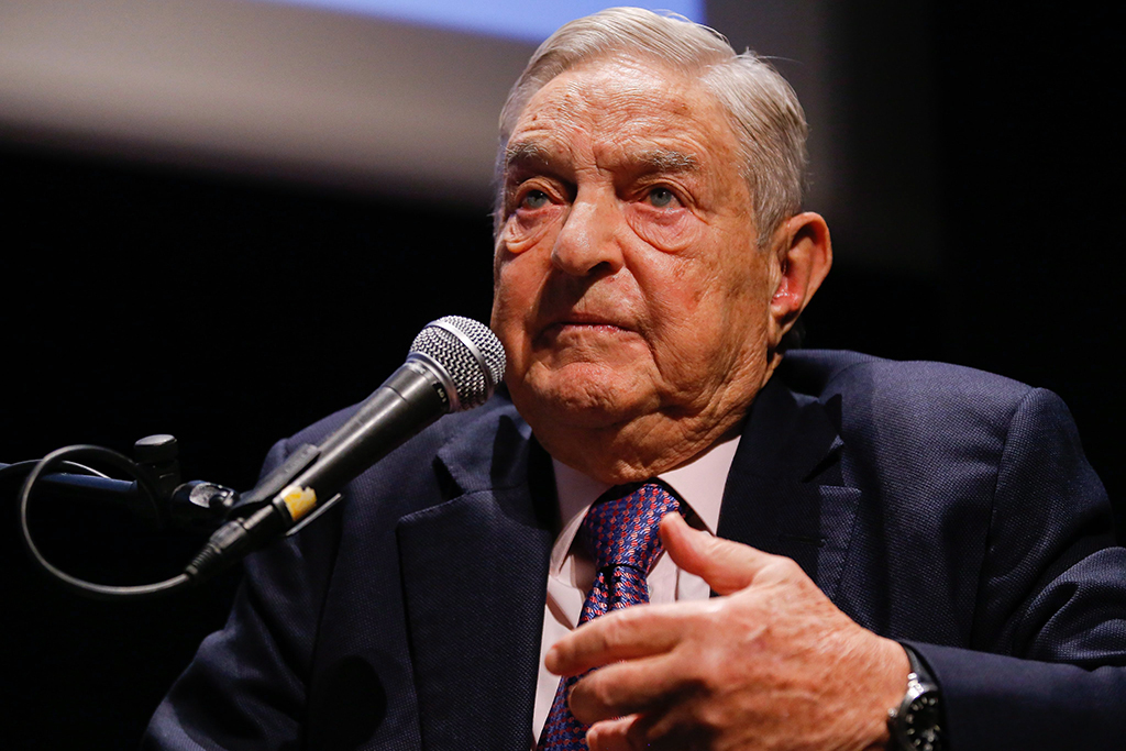 Orbán azt kockáztatja, hogy Soros miatt ráteszik a „diktátorok listájára”