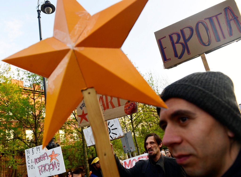 Tüntettek az orosz nagykövetség közelében