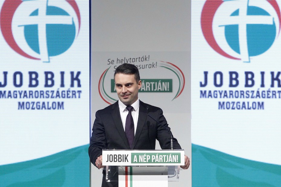 Fidesz: Vona Gábor kezdje az átláthatóságot saját magán!