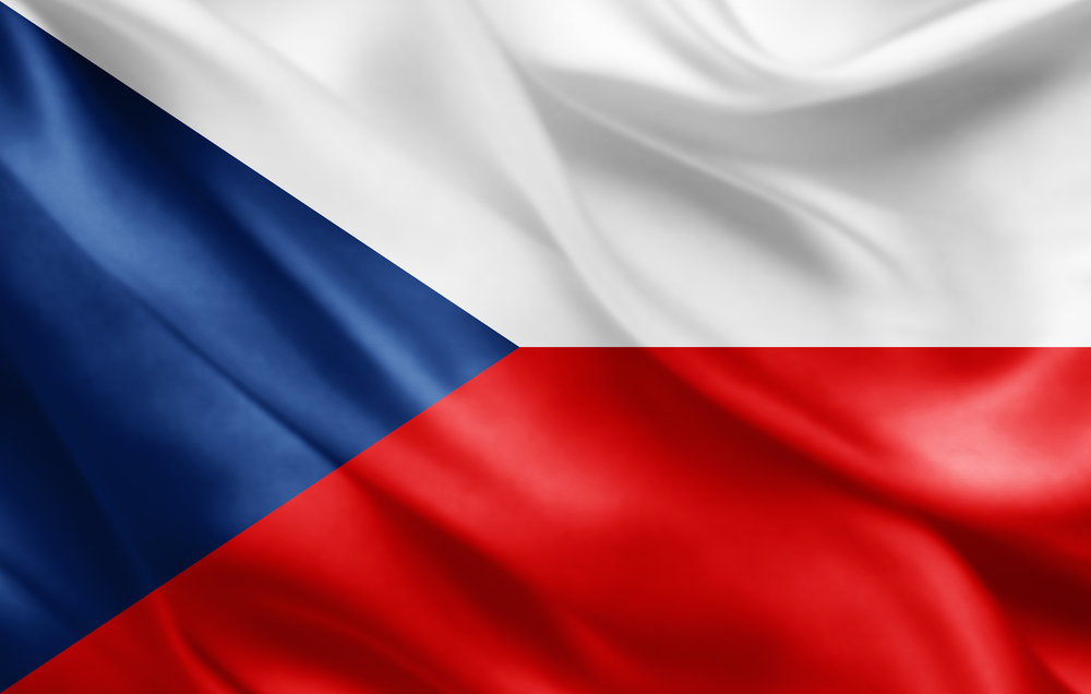 A parlament az alkotmány tiszteletben tartására szólította fel az államfőt