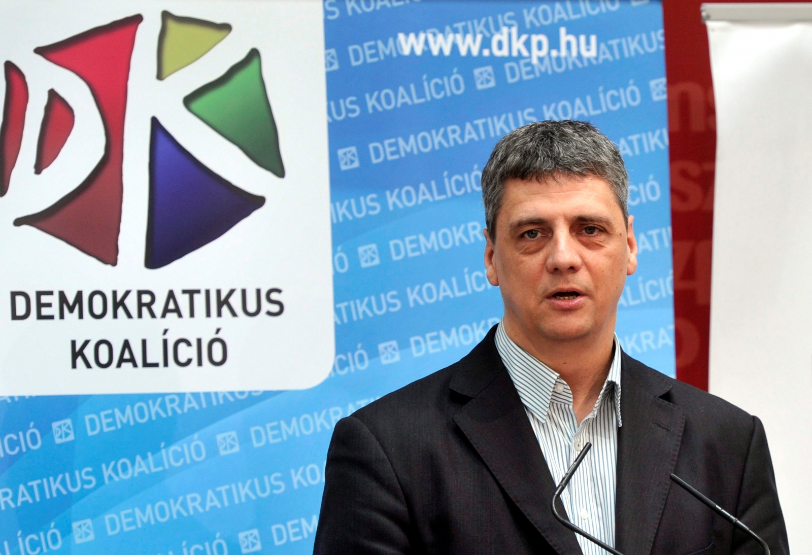 Ellopott uniós források visszaszerzését ígéri a DK