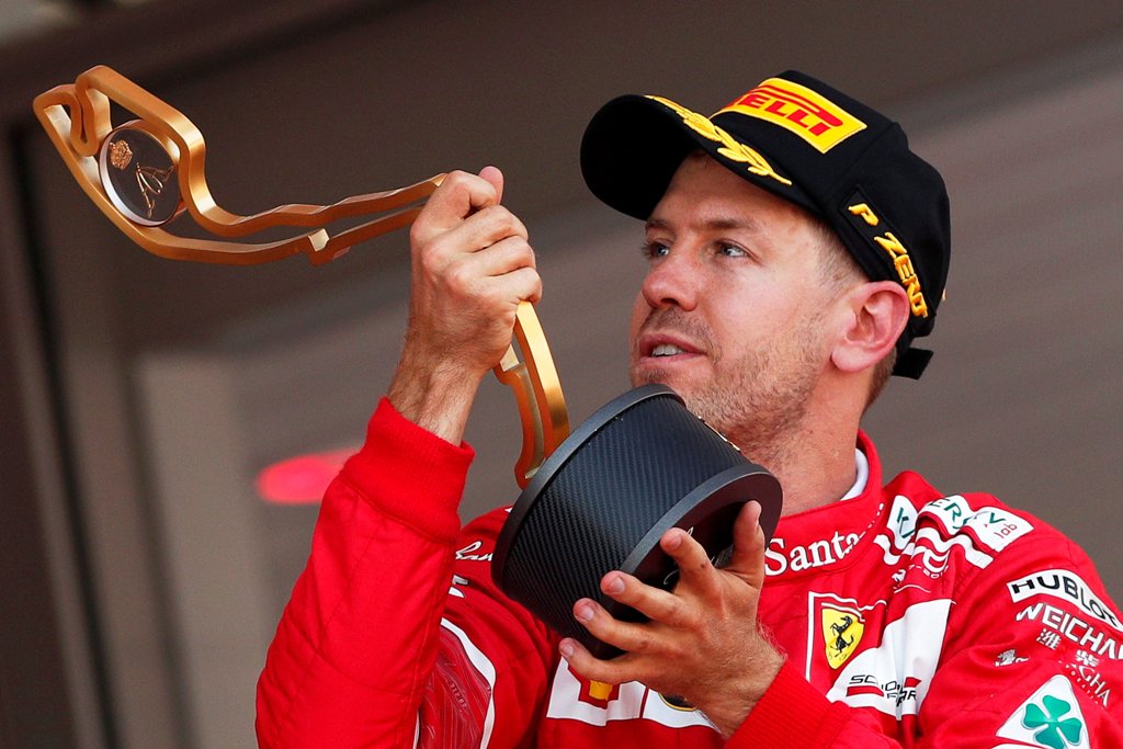 Vettel idénybeli harmadik sikere