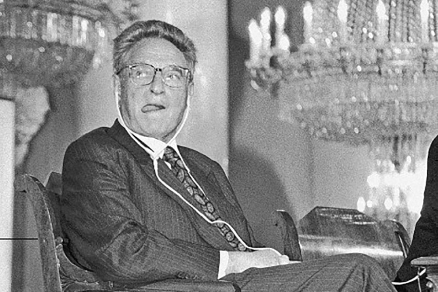 Kicsoda ön, Soros György? 2. rész