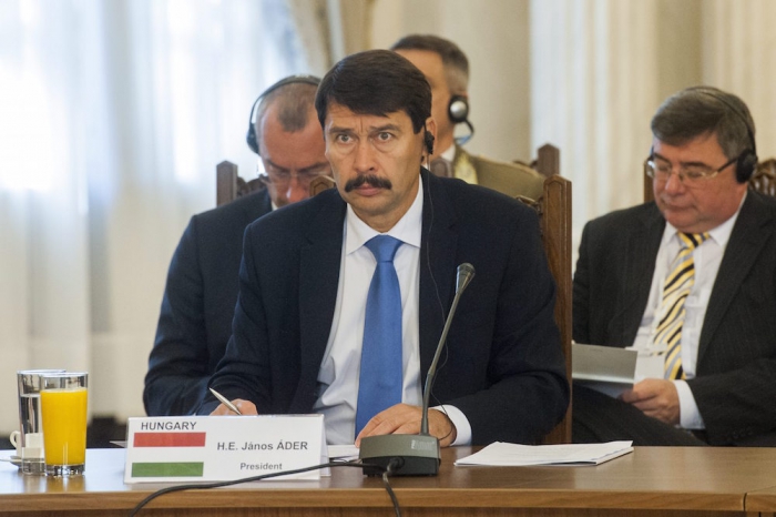 A Jobbik Áder Jánost támadja