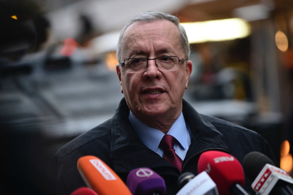 Vonatokon próbálnak átjutni a határon a migránsok