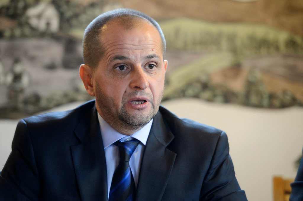 A baloldal szembemegy az emberek akaratával