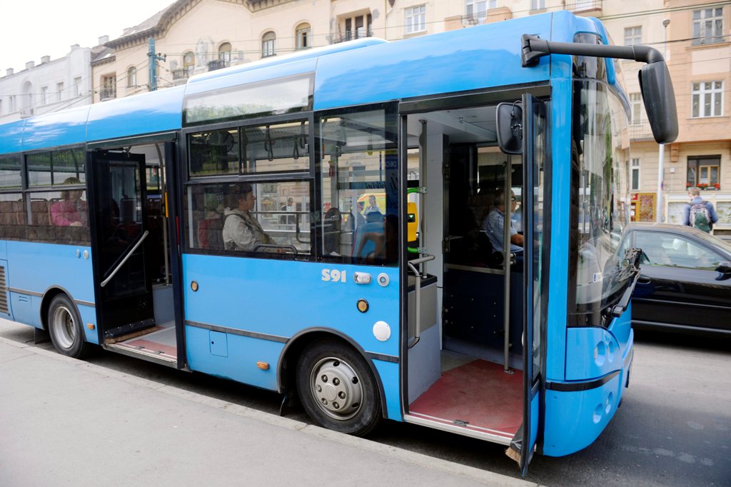 15 milliárd közösségi közlekedésre