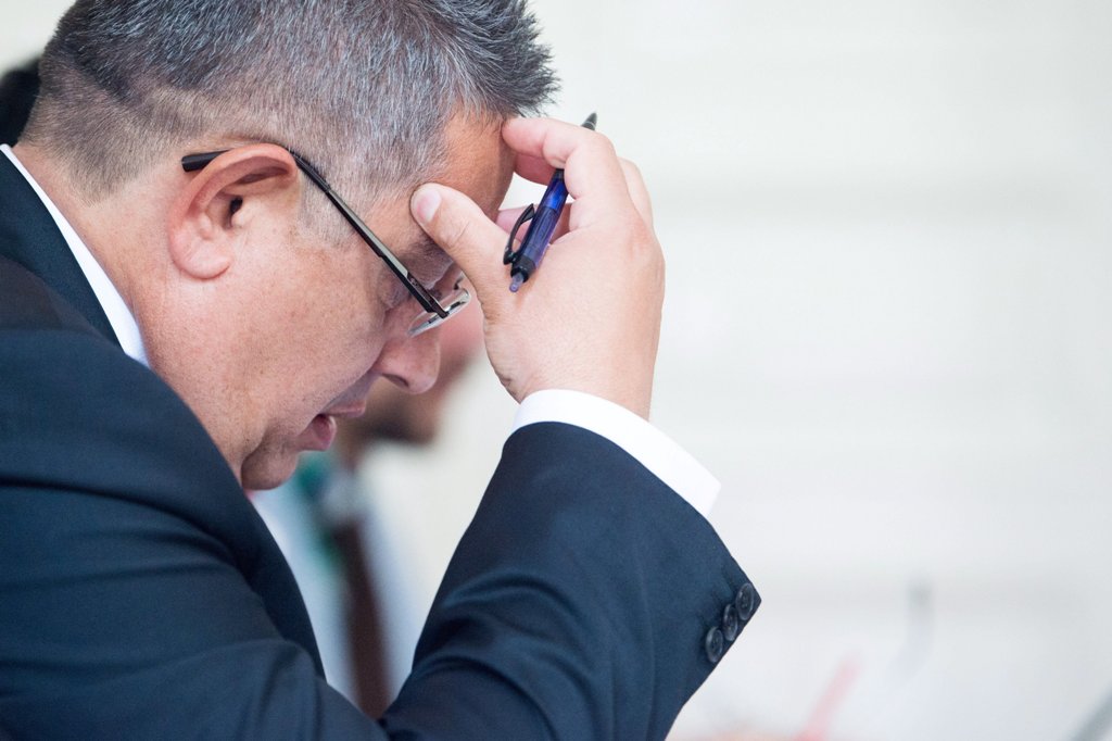 Százmilliókkal tartozik a roma önkormányzat